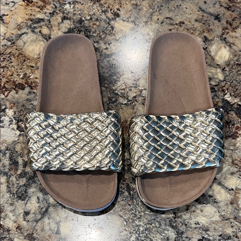 Girls Woven Metallic Slide Sandals